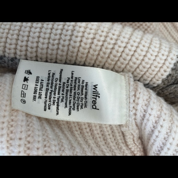 Aritzia block color sweater - Picture 5 of 6